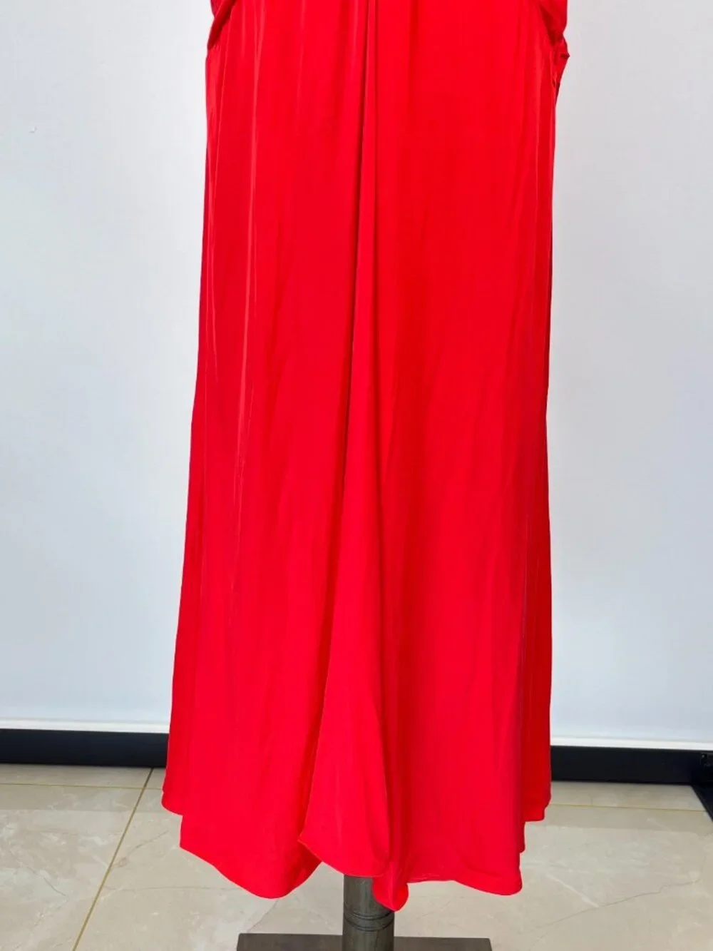 NWOT Farm Rio Red Gathered Midi Dress Size M - Picture 5 of 14